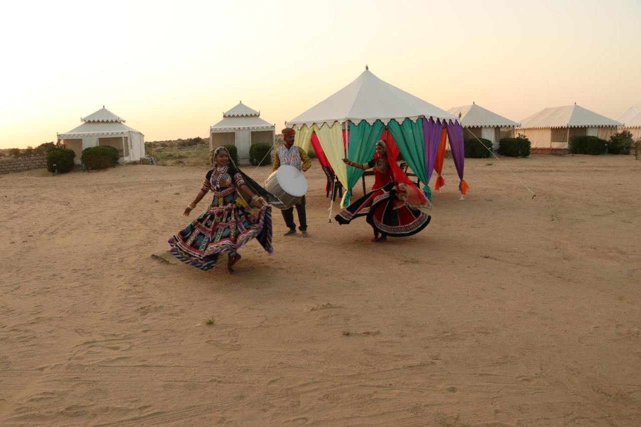 Sunny Desert Camp Kūri Esterno foto