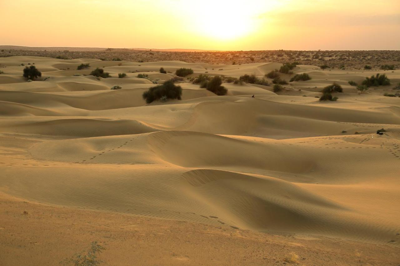 Sunny Desert Camp Kūri Esterno foto